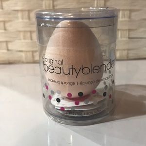 New in box! The original Beauty Blender